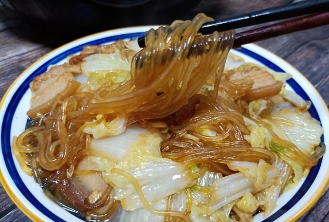 冬季北方怎么保存白菜(白菜怎么晾干水分)图5