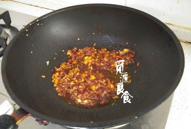 蚕豆瓣怎么炒(豆瓣炒到什么程度最香)图4