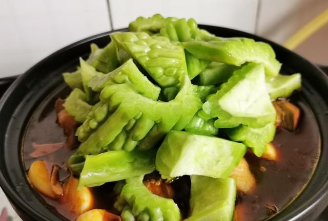 苦瓜鸭肉怎么做,冻过的鸭肉怎么煮才好吃图8