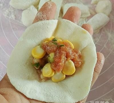 吃玉米猪肉馅的饺子(玉米猪肉馅饺子可以吃吗)图7