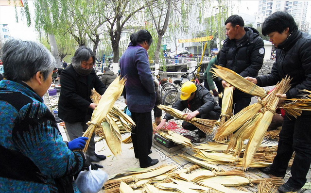 端午节粽叶怎么挑选(端午节粽子不要粽叶可用什么代替)图4