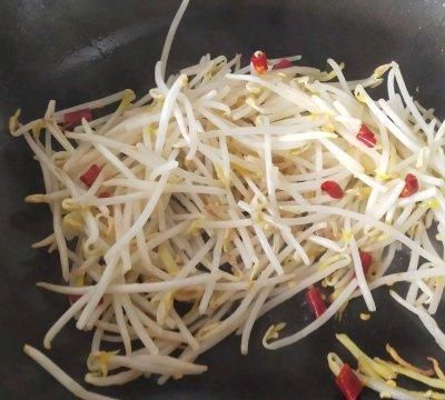 怎样做豆芽炒肉丝(怎么做豆芽炒肉丝好吃窍门)图11