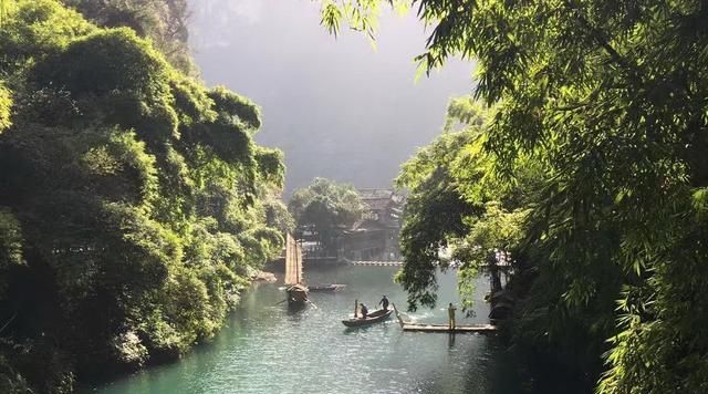 东边日出西边雨出自于哪一首诗,东边日出西边雨完整诗句加谐音图2