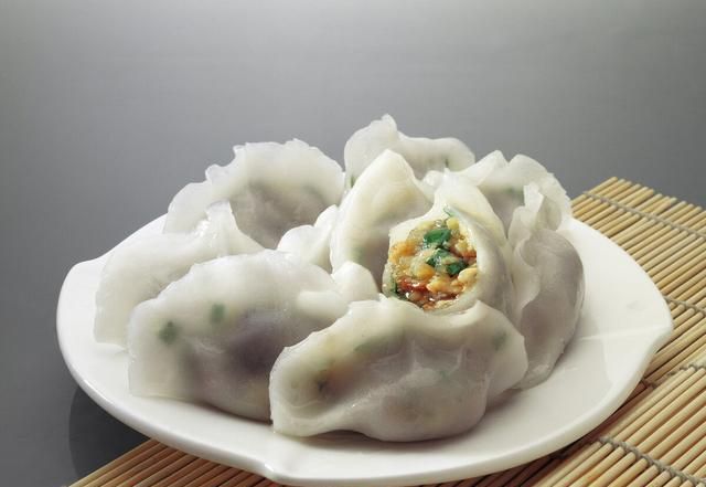 蒸饺子怎样让饺子皮不干(蒸饺的时候怎么让饺子不破皮)图2