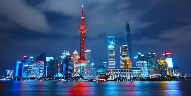 上海东方明珠塔：从身负巨债到收入全球第二，它是怎么做到的？图1
