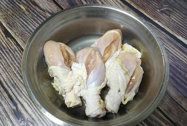 炸鸡怎么做到外酥里嫩又脆图4