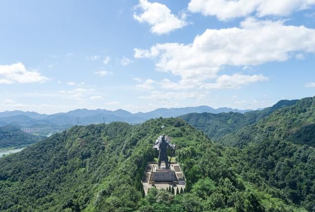 浙江第一高峰是龙泉市凤阳山的黄茅尖海拔1929米图4