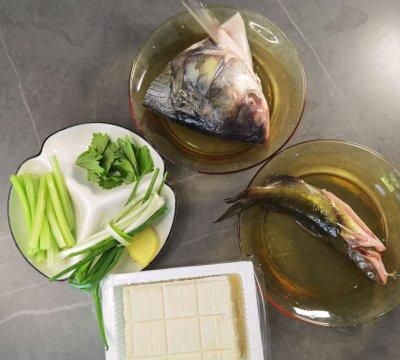 鱼头豆腐汤,汤汁奶白,鲜美爽口怎么做图2