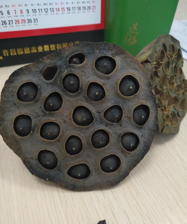 莲子心有安神的功效吗(阴虚的人早晨喝莲子羹好吗)图2