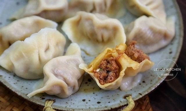 饺子100种做法大全(年夜饭十二种饺子的制作)图22