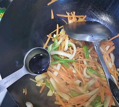 清炒杏鲍菇最好吃的六种吃法(清炒杏鲍菇和胡萝卜的做法大全)图8