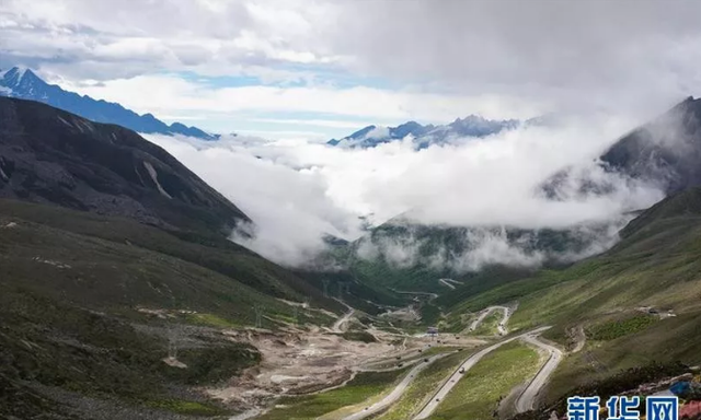 这条最险峻,最难修建的公路,65岁了英语图2