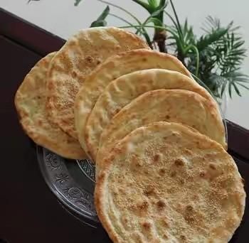 怎么解决烧饼凉后发硬(烧饼凉了发硬怎么加热好吃)图6