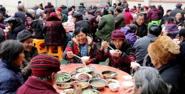 农村宴席卷煎的制作(年夜饭卷煎的做法)图1