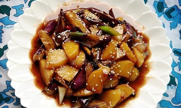 茄子烧土豆片的做法窍门,晚饭吃了2个土豆2个茄子能减肥么图1