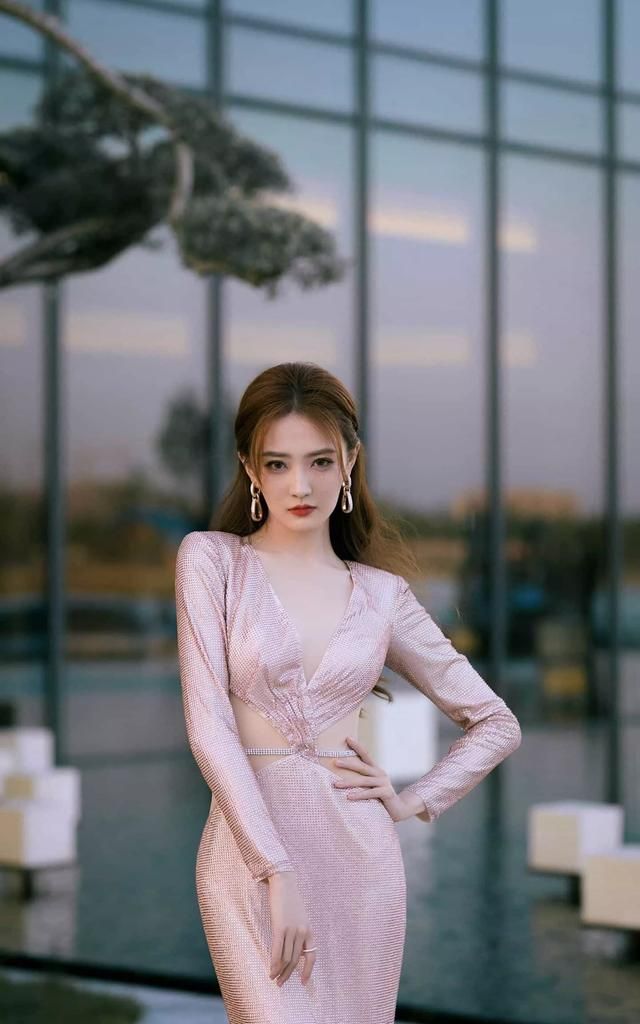 偷衣服的女贼什么心理(偷女性衣物的小偷)图1