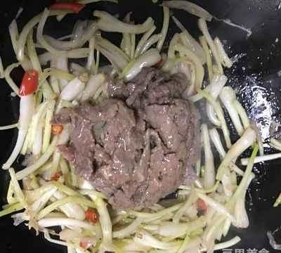 野荞头炒牛肉的做法图7