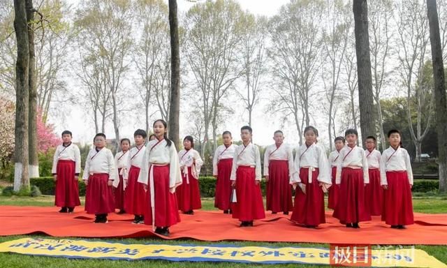 武汉植物园小学生春游图1