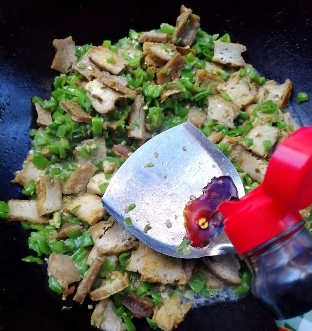 你没吃过的辣椒炒臭豆腐,好吃又下饭了图7