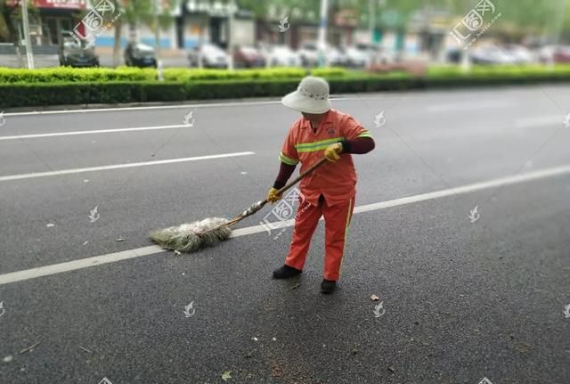 环卫工人工资低为什么有人愿意干图5