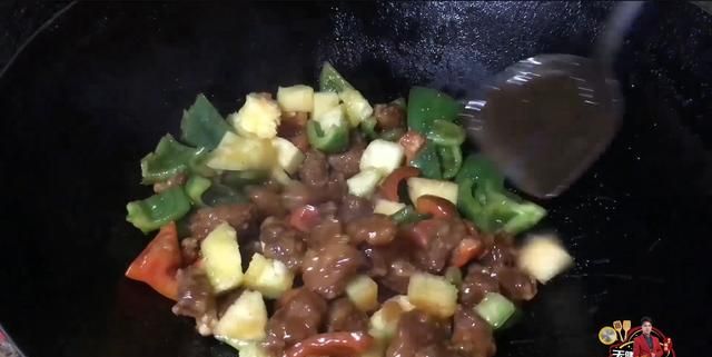 猪肉炒菠萝怎么炒好吃图7