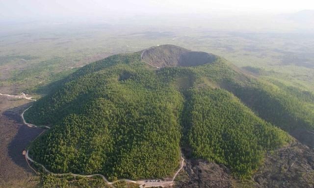 中国有哪些火山?盘点中国10大火山,你去过几处地方图3