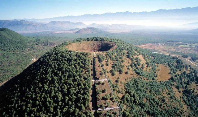 中国有哪些火山?盘点中国10大火山,你去过几处地方图7