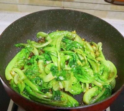 正宗快手小炒蚝油生菜,小炒蚝油生菜的做法图9