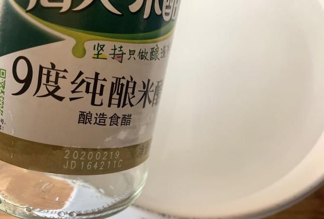 老方法腌蒜的教程图6