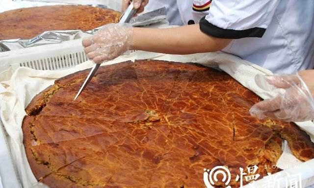 一个榨菜鲜肉月饼多重图1