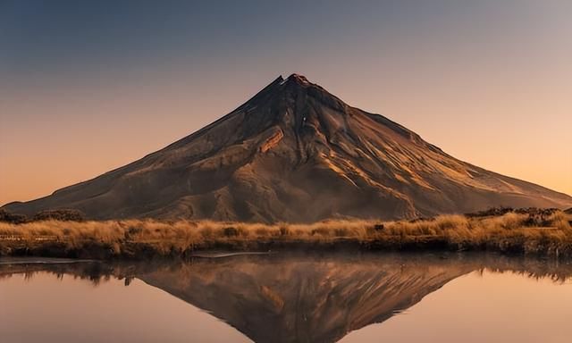 大海里全是水为什么浇不灭火山图1