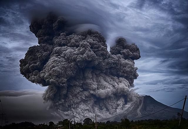 大海里全是水为什么浇不灭火山图2