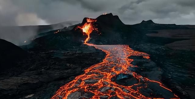 大海里全是水为什么浇不灭火山图5