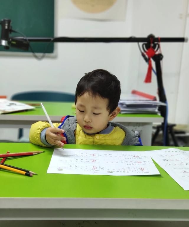 幼儿园大班请假一个月有影响吗,幼儿园大班下学期请假几个月图1