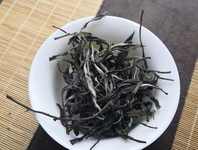 普洱茶生茶怎么冲泡才好喝,怎么冲泡普洱生茶才能更好喝呢图1