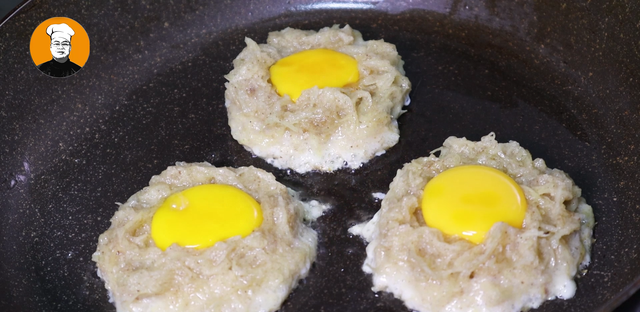 土豆丝饼的做法简单好吃,土豆丝加萝卜丝加一个鸡蛋的饼图5