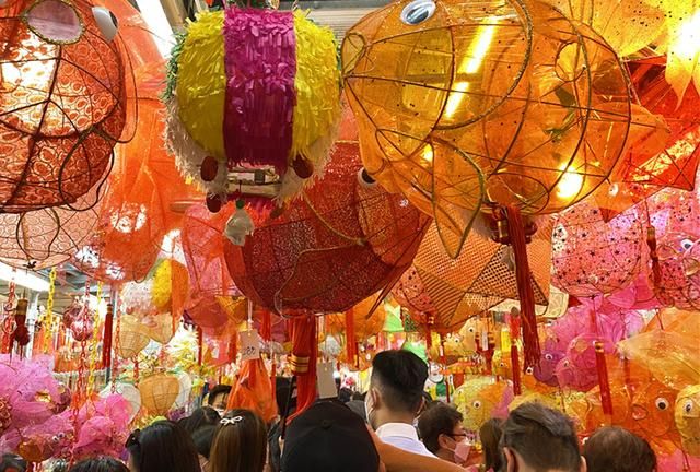 灯月映港香港花灯点亮中秋之夜,香港灯笼中秋夜图1