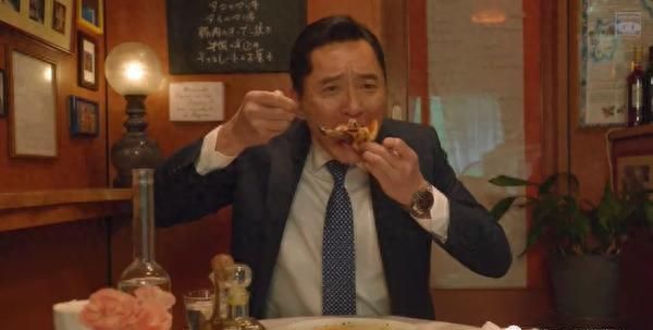 孤独的美食家
，孤独的美食家幕后的艰辛：一集吃50家店，主演“五郎”就是吃不胖图17