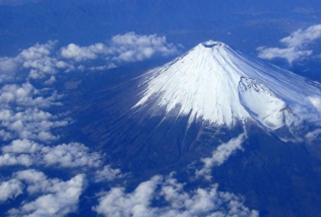 日本最高点是富士山海拔3776米图3