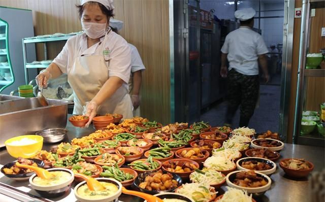 校园美食
，最让人难忘的12款“校园美食”，好吃不贵，一不留神就会撑破肚皮图1