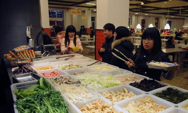 校园美食
，最让人难忘的12款“校园美食”，好吃不贵，一不留神就会撑破肚皮图16