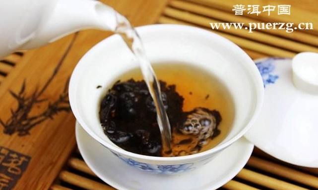 露水泡茶真的能喝吗,用清晨的露水泡茶图3