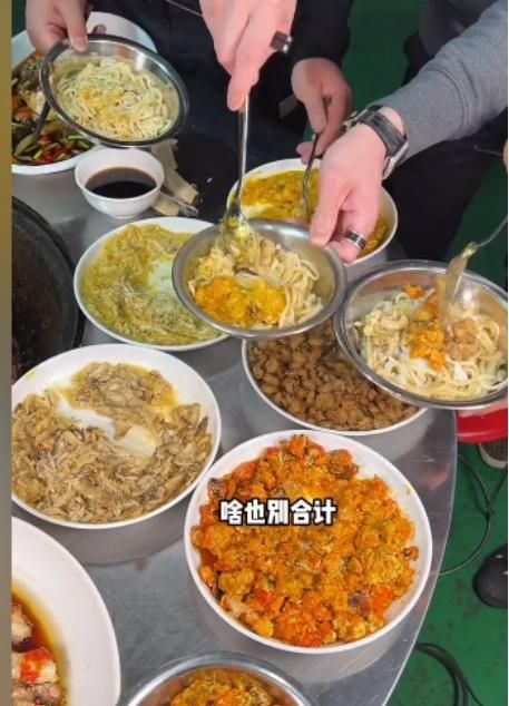 爆红全网的六大美食博主(全网最火十大美食博主)图5