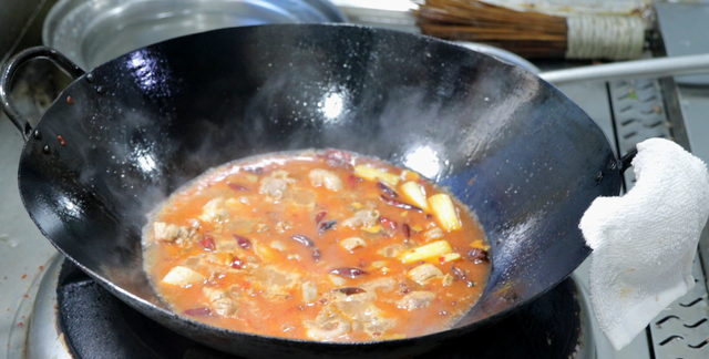 鸭肉怎么煮才好吃要配什么菜(鸭肉怎么煮才好吃又下饭)图12