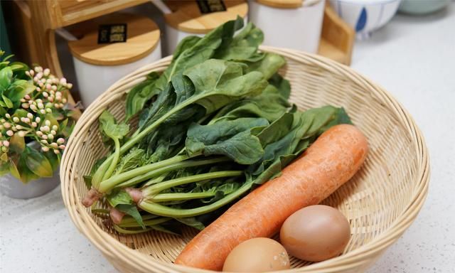 包饺子，用它代替面粉做饺子皮，晶莹剔透能看见馅料，筋道特好吃图4