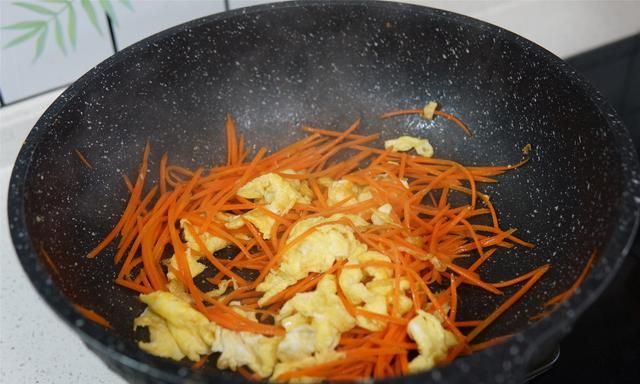 包饺子，用它代替面粉做饺子皮，晶莹剔透能看见馅料，筋道特好吃图7