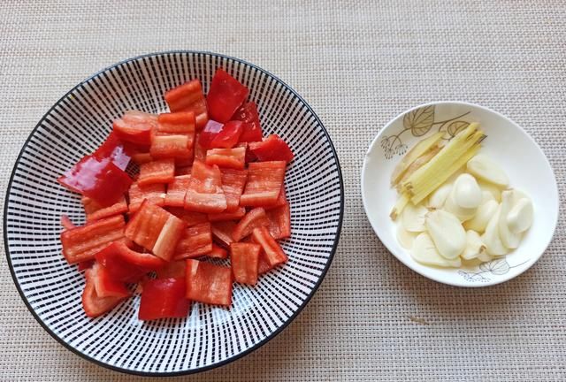 鸡胸肉最好吃的七种做法(鸡胸肉最好吃的十种做法)图50