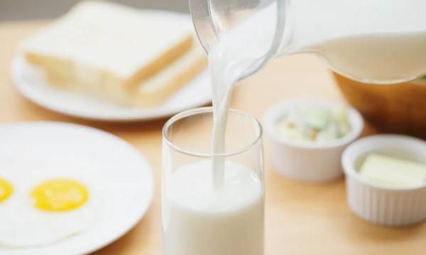牛奶奶粉怎么选择最好的,中医讲牛奶和奶粉的阴阳区别图1