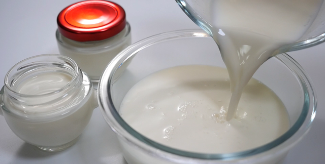 自制酸奶最简单的方法,自制酸奶用多少上次剩的酸奶图10