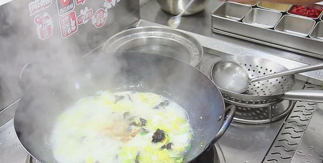 肉丸子汤怎么做鲜嫩家庭做法,肉丸子汤的做法简单易学图21